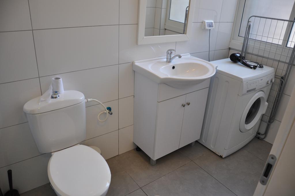 Isra Home Rothschild 8-2 Apartment Bat Yam Esterno foto