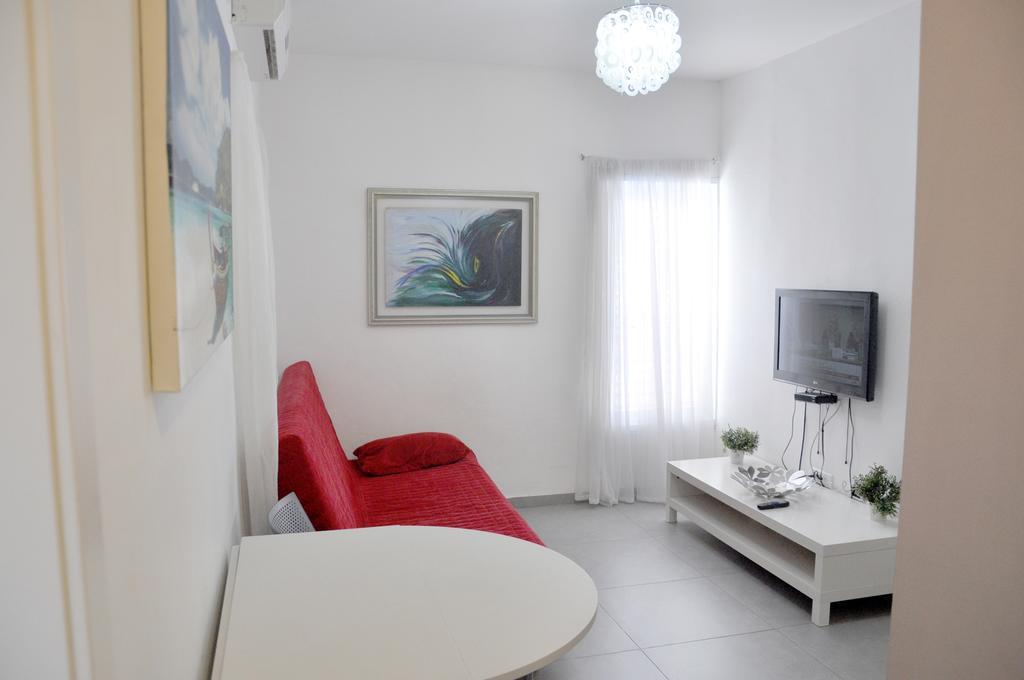 Isra Home Rothschild 8-2 Apartment Bat Yam Esterno foto