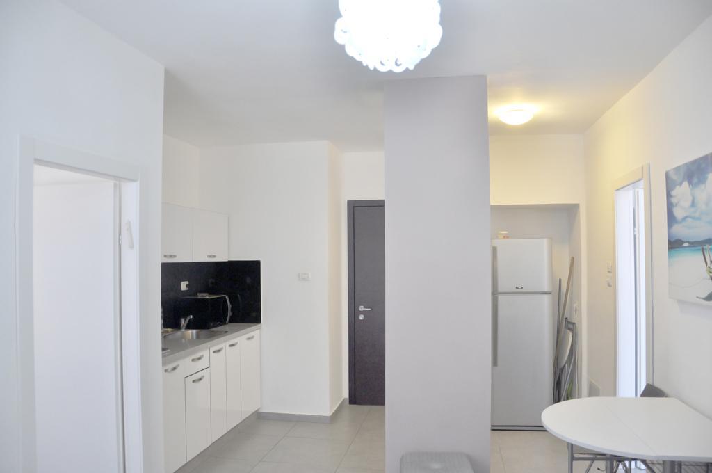 Isra Home Rothschild 8-2 Apartment Bat Yam Esterno foto